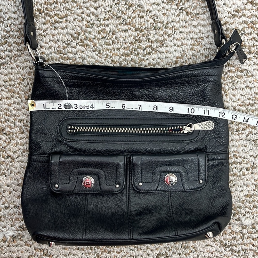 STONE MOUNTAIN BLACK PEBBLE LEATHER CROSSBODY BAG - Picture 10 of 14